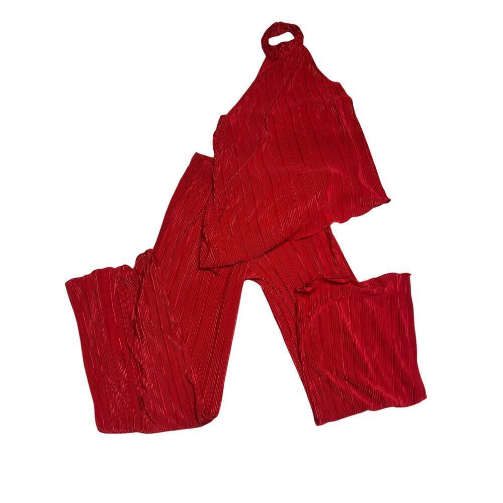 Almost Famous Red Pleated 2-Piece Set SZ Med